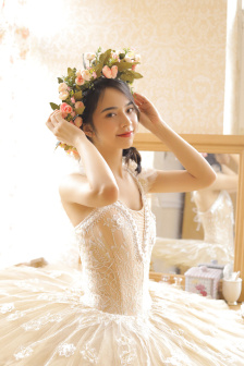 撑开乖女H